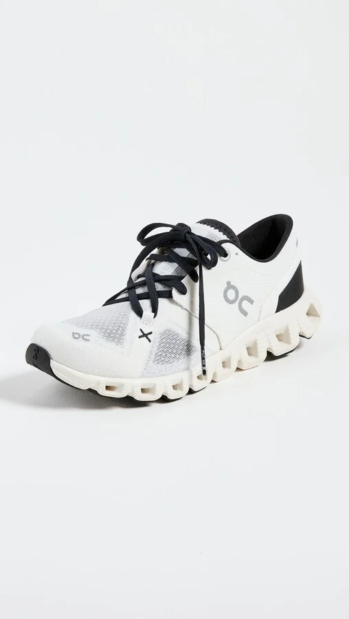 On Cloud X 3 Sneakers - Image 2