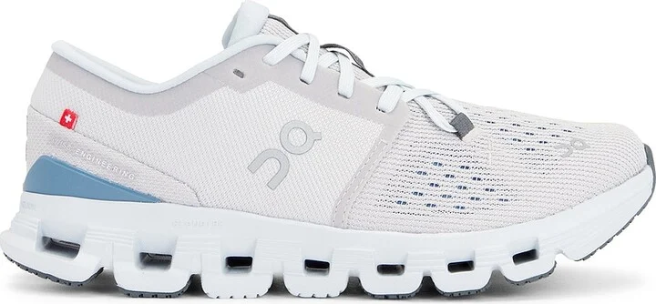 On Cloud X 4 Sneaker in Grey
