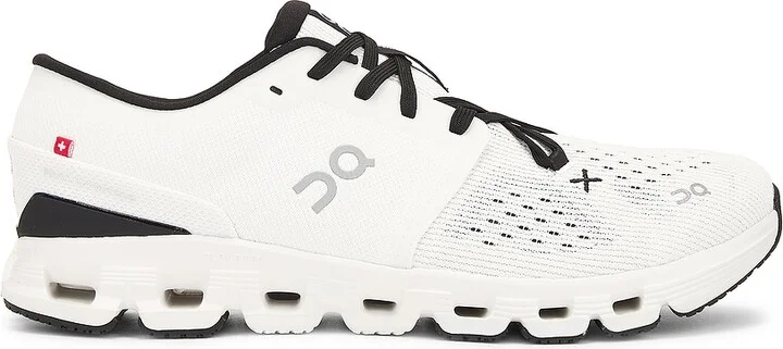 On Cloud X 4 Sneaker in White