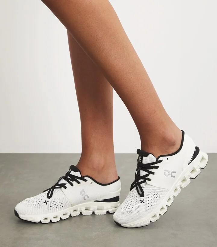 On Cloud X 4 Trainers - Image 2