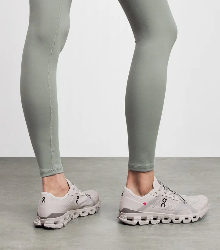 On Cloud X 4 Trainers - Image 2