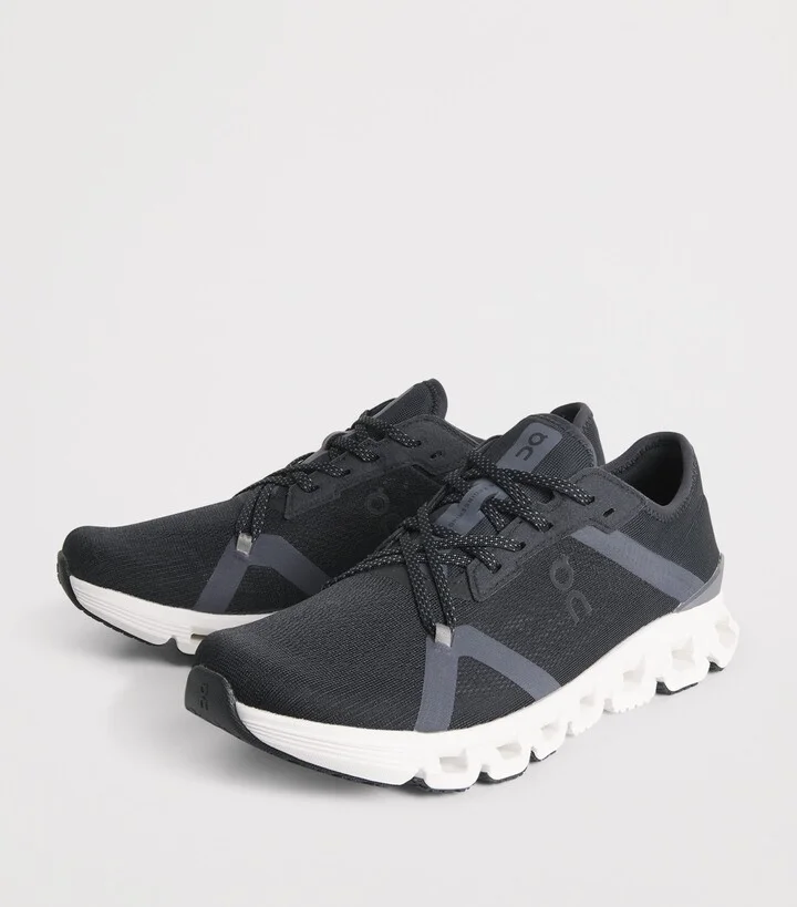 On Cloud X 4 Trainers - Image 3
