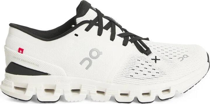 On Cloud X 4 Trainers