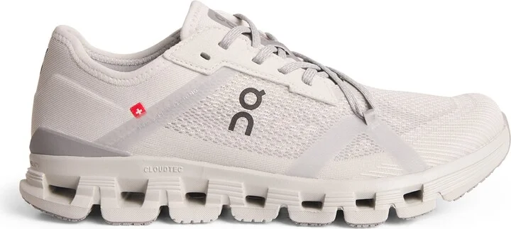 On Cloud X 4 Trainers
