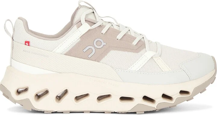 On Cloudhorizon Sneaker in Cream
