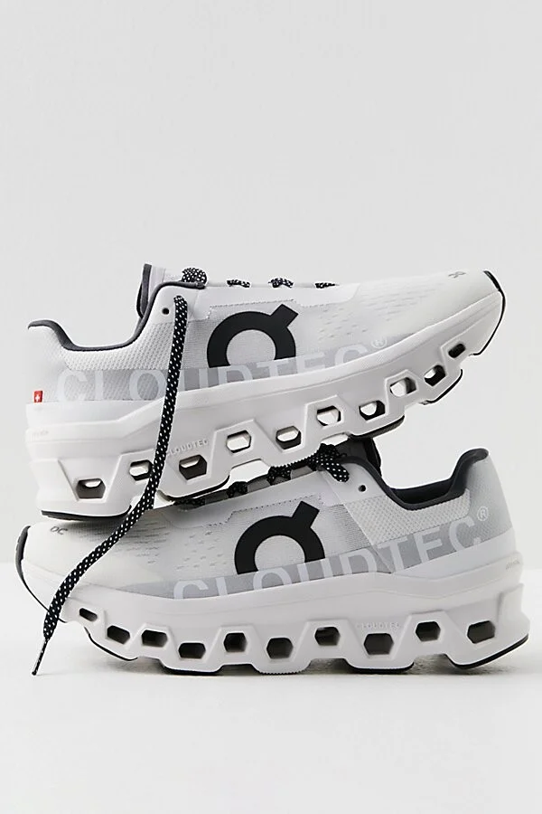 On Cloudmonster Sneakers