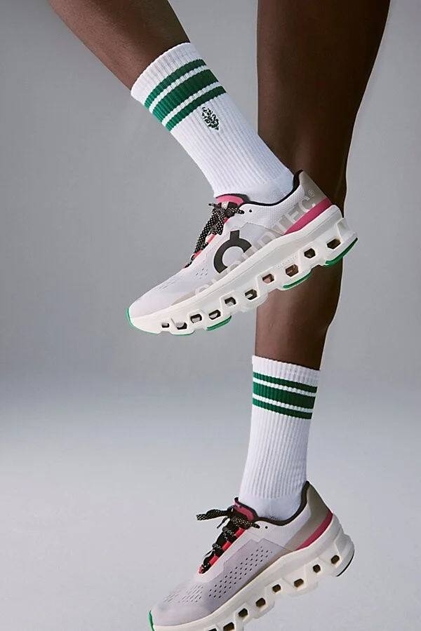 On Cloudmonster Sneakers