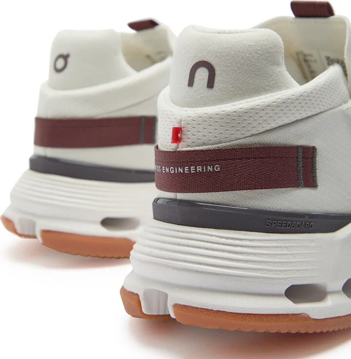 ON Cloudnova 2 Panelled Mesh Sneakers - Image 4
