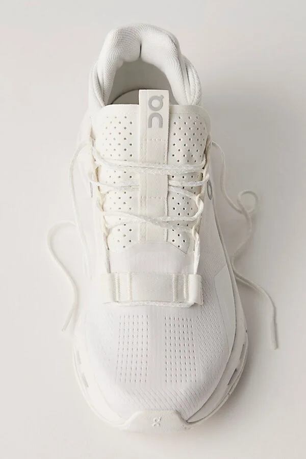 On Cloudnova 2 Sneakers