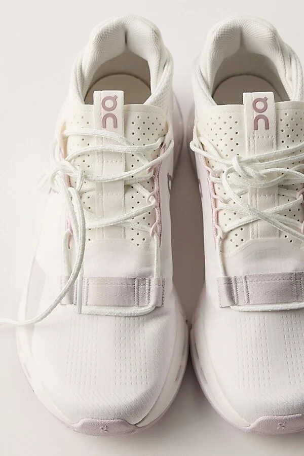 On Cloudnova 2 Sneakers