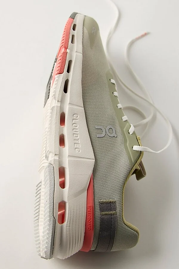 Chalk/salmon