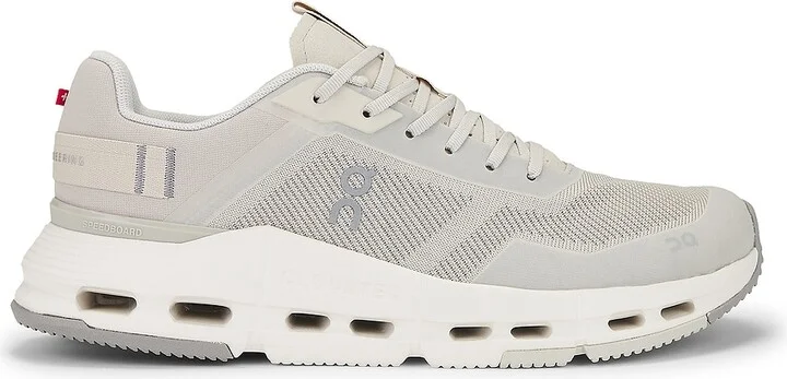 On Cloudnova Form 2 Tt in Light Grey