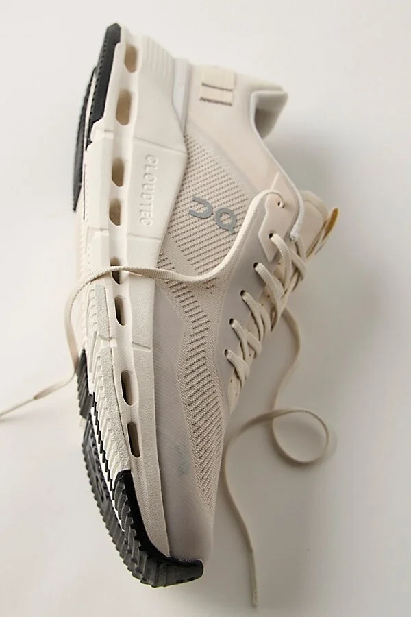 Cream/ivory