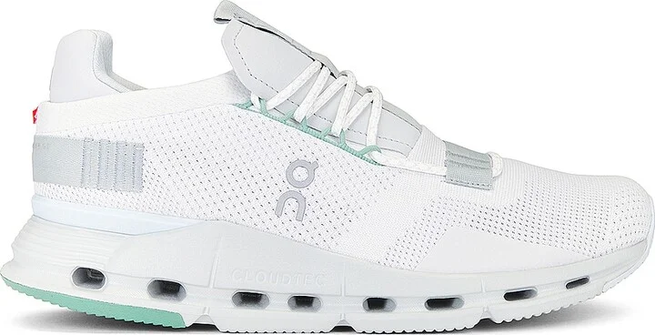 On Cloudnova Sneaker in Grey
