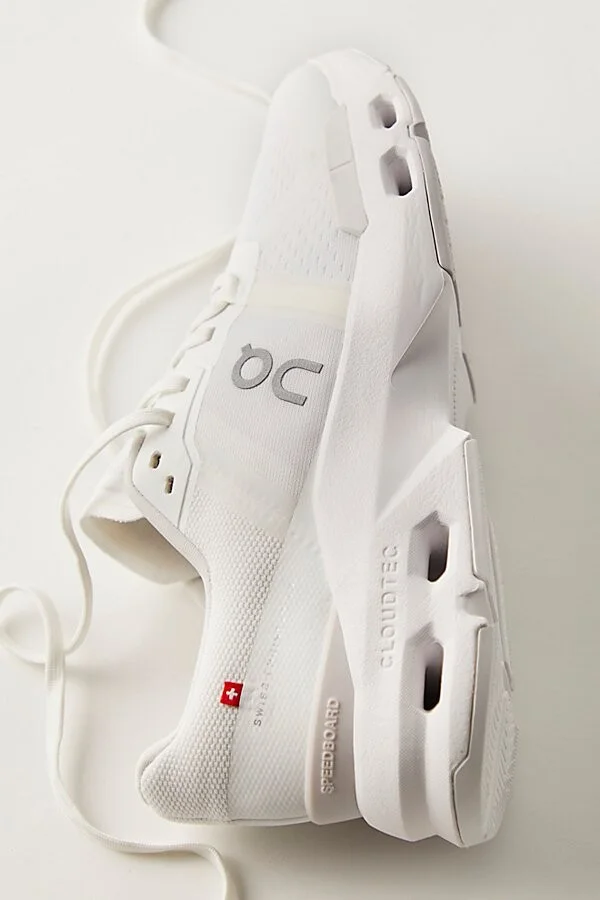 On Cloudpulse Sneakers