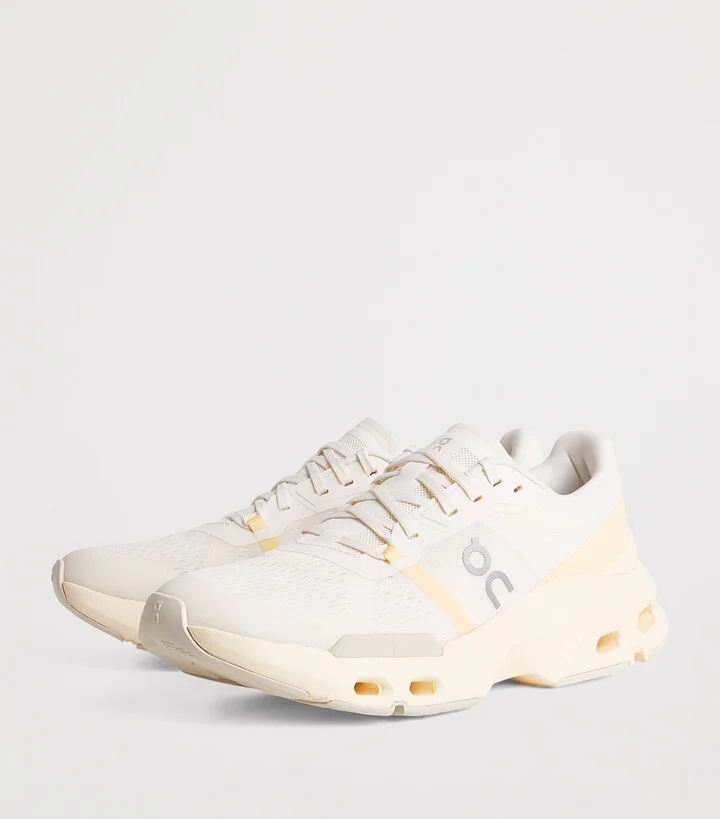 On Cloudpulse Trainers - Image 3
