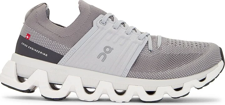 On Cloudswift 3 in Grey