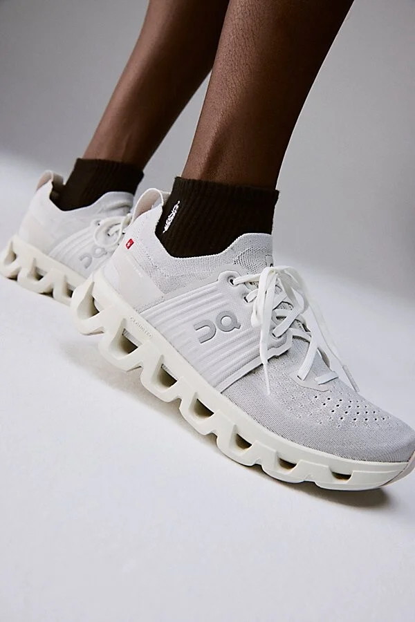 On Cloudswift 4 Sneakers - Image 3
