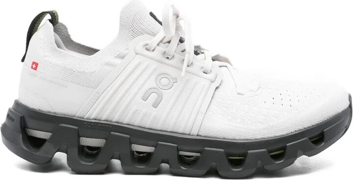 ON Cloudswift 4 Sneakers