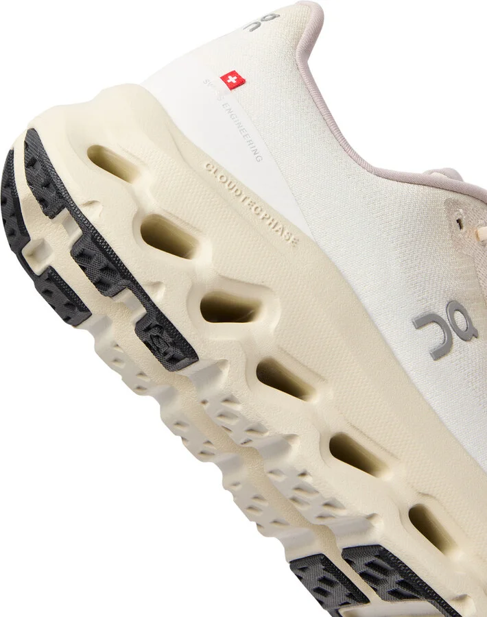 ON Cloudtilt Knitted Sneakers - Image 3