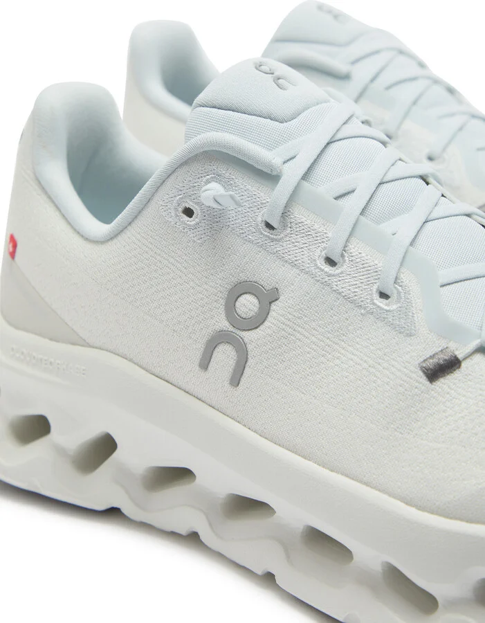 ON Cloudtilt Mesh Sneakers - Image 4