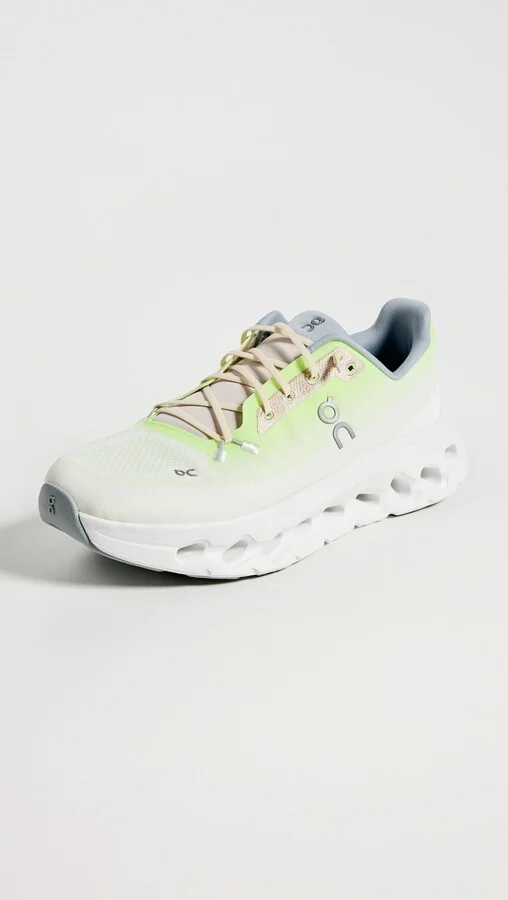 On Cloudtilt Sneakers - Image 3