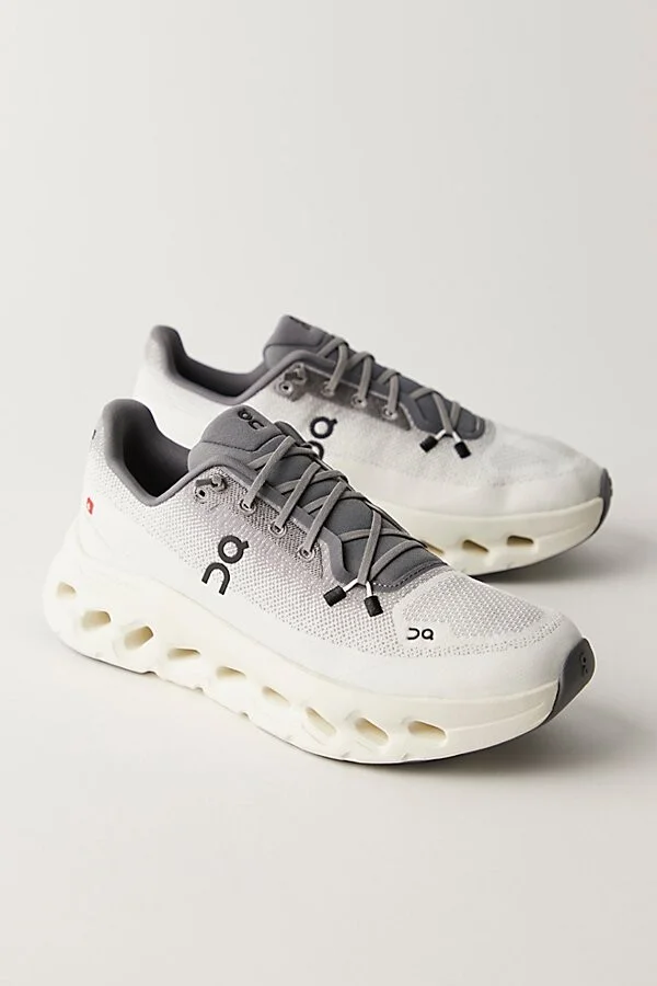 On Cloudtilt Sneakers - Image 2