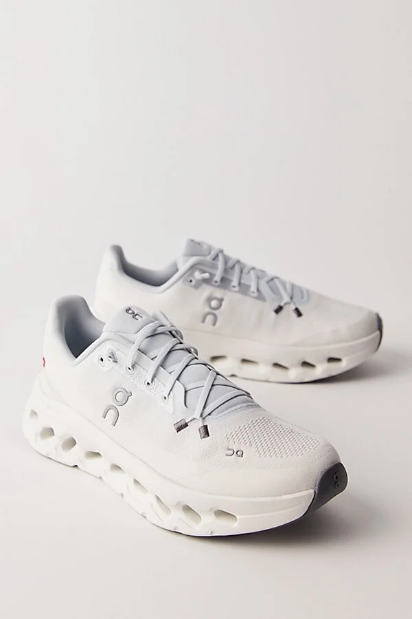 On Cloudtilt Sneakers - Image 2