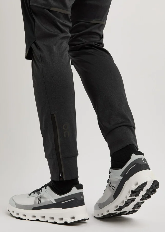 ON Cloudvista 2 Panelled Mesh Sneakers - Image 5