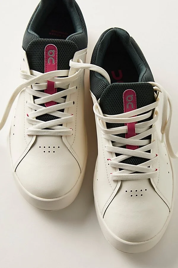 On Roger Advantage Sneakers