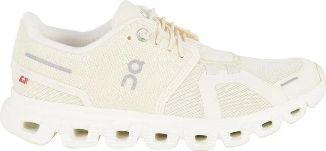 On Running Cloud 6 Lace-Up Sneakers