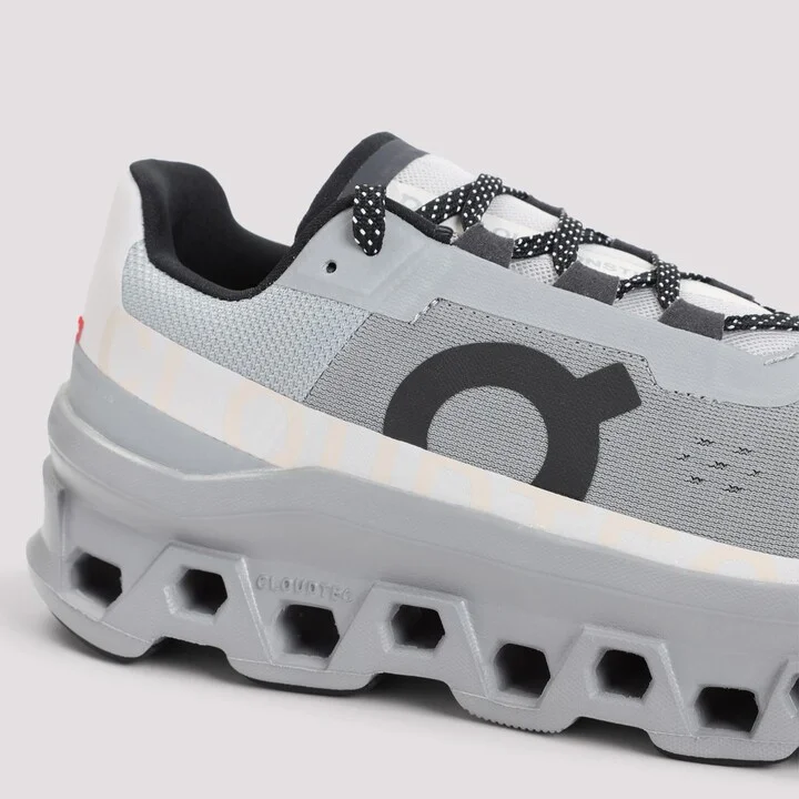On Running Sneakers - Image 4