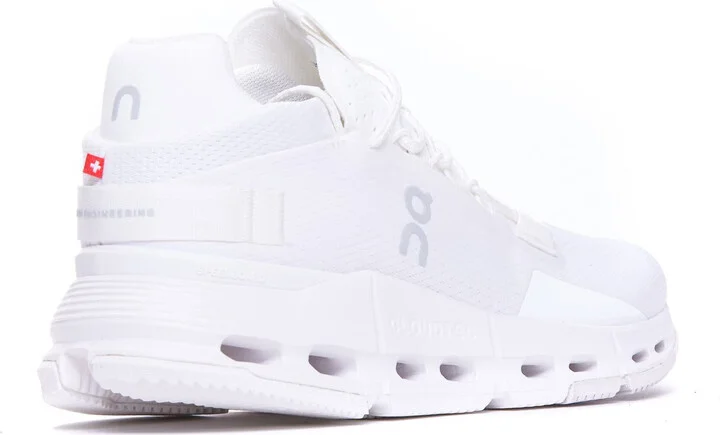 On Running Sneakers - Image 2