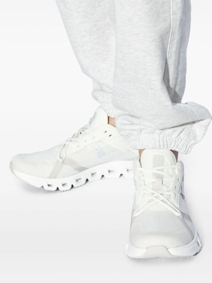 On Running Sneakers - Image 3