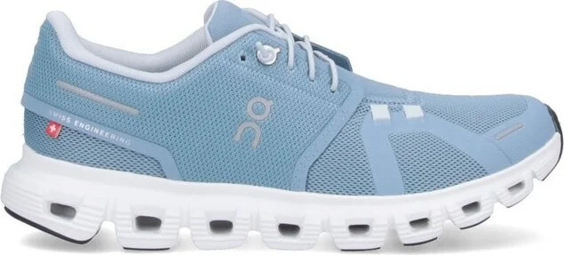 On Running W Cloud Lace-Up Sneakers