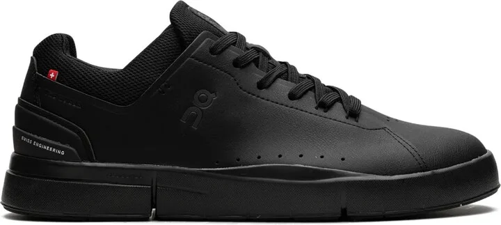 On The Roger Advantage "Black"