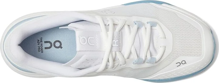 On The Roger Advantage Pro Women's Running Shoes White/Chambray : 8.5 M, Textile - Image 2