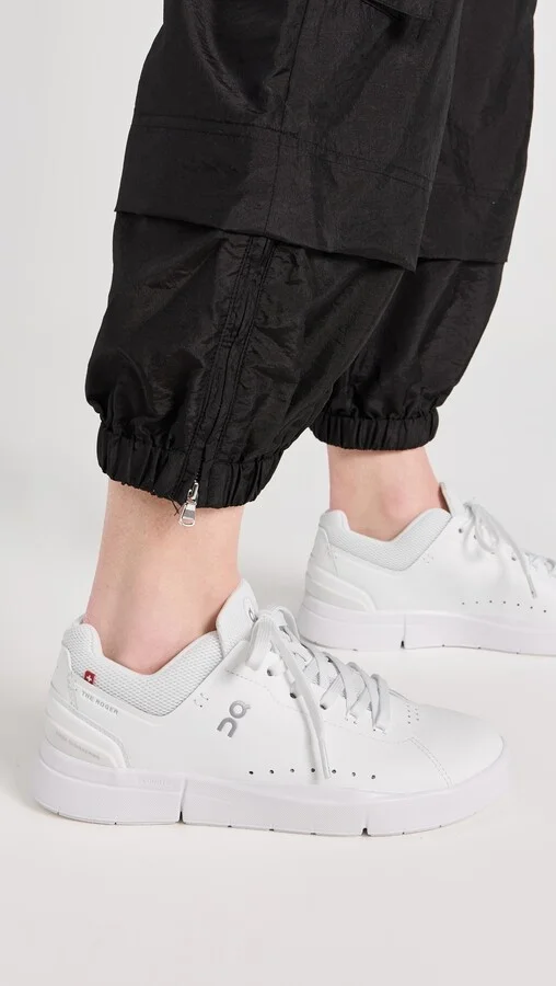 On The Roger Advantage Sneakers - Image 5
