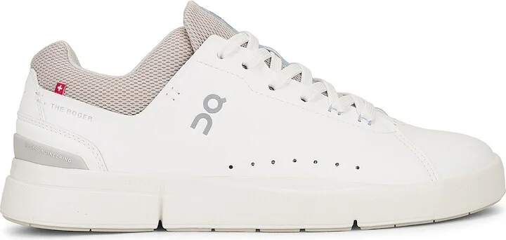 On The Roger Advantage Sneakers in White