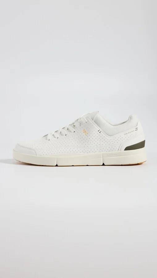 On The Roger Centre Court Sneakers - Image 4