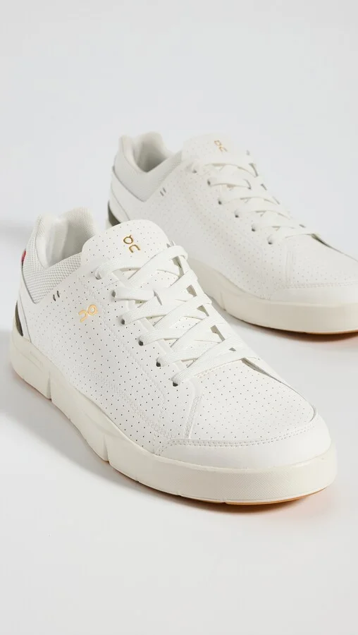 On The Roger Centre Court Sneakers - Image 6