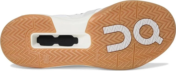 On The ROGER Clubhouse Pro Men's Shoes Ivory/Flame : 8 M, Synthetic - Image 3