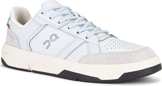 On The Roger Clubhouse Sneakers in Grey - Image 2