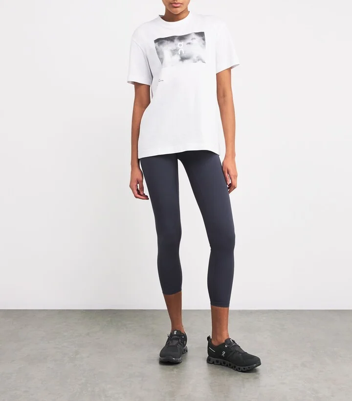 On Waterproof Cloud 5 Trainers - Image 6