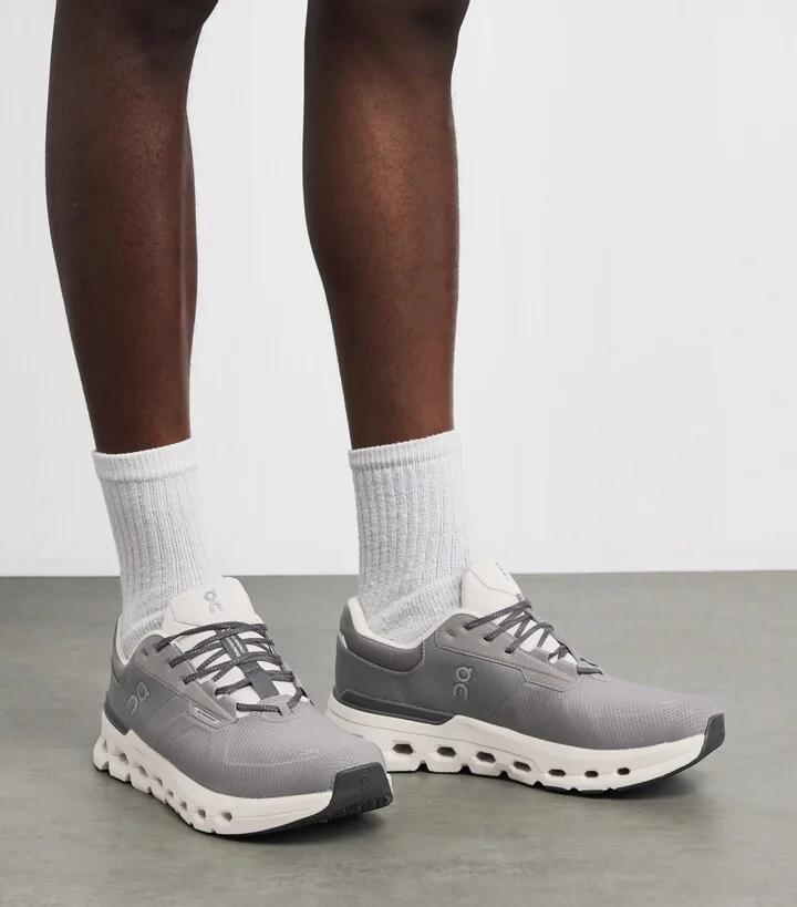On Waterproof Cloudrunner 2 Trainers - Image 2