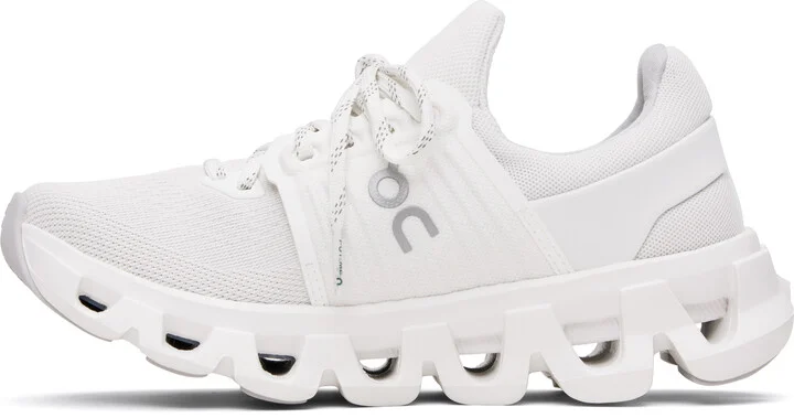 On White Cloudswift 4 AD Sneakers - Image 3