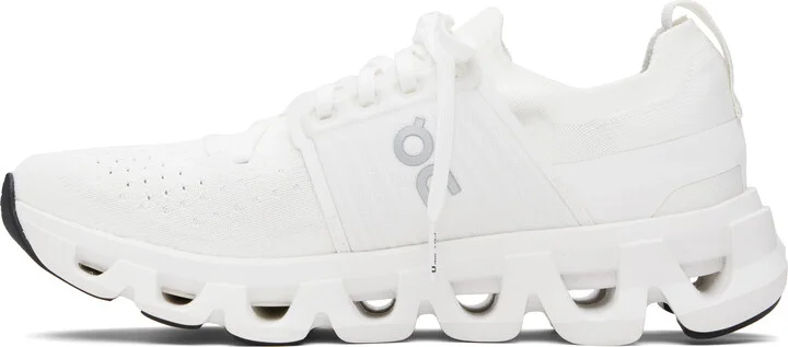On White Cloudswift 4 Sneakers - Image 3