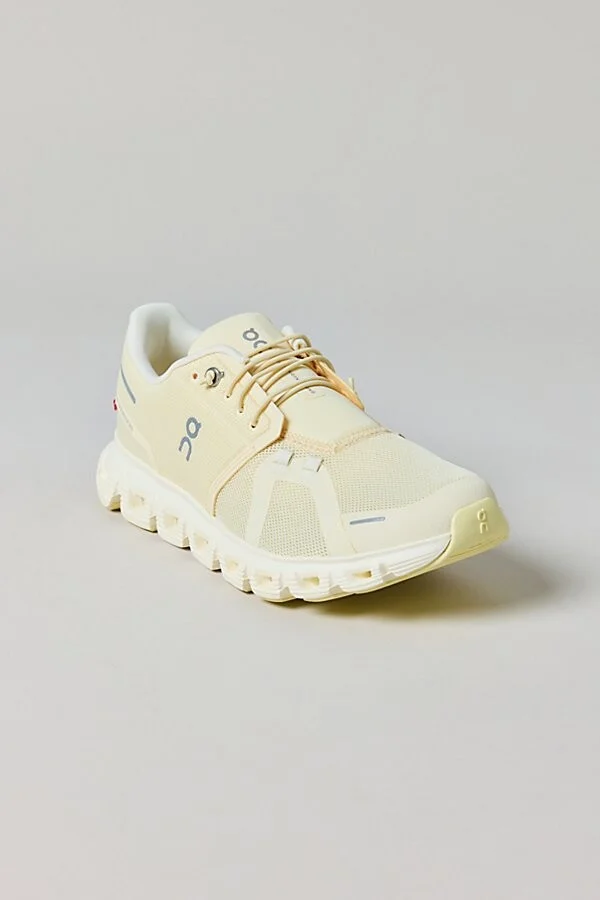 On Women's Cloud 6 Sneaker in White/White - Image 11