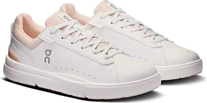 On Women's The Roger Advantage Sneakers