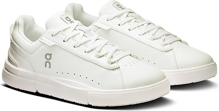 On Women's The Roger Advantage Sneakers